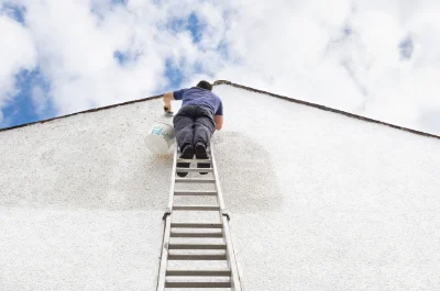 Peinture extérieure à la Chapelle-de-Bragny — façades et ravalement